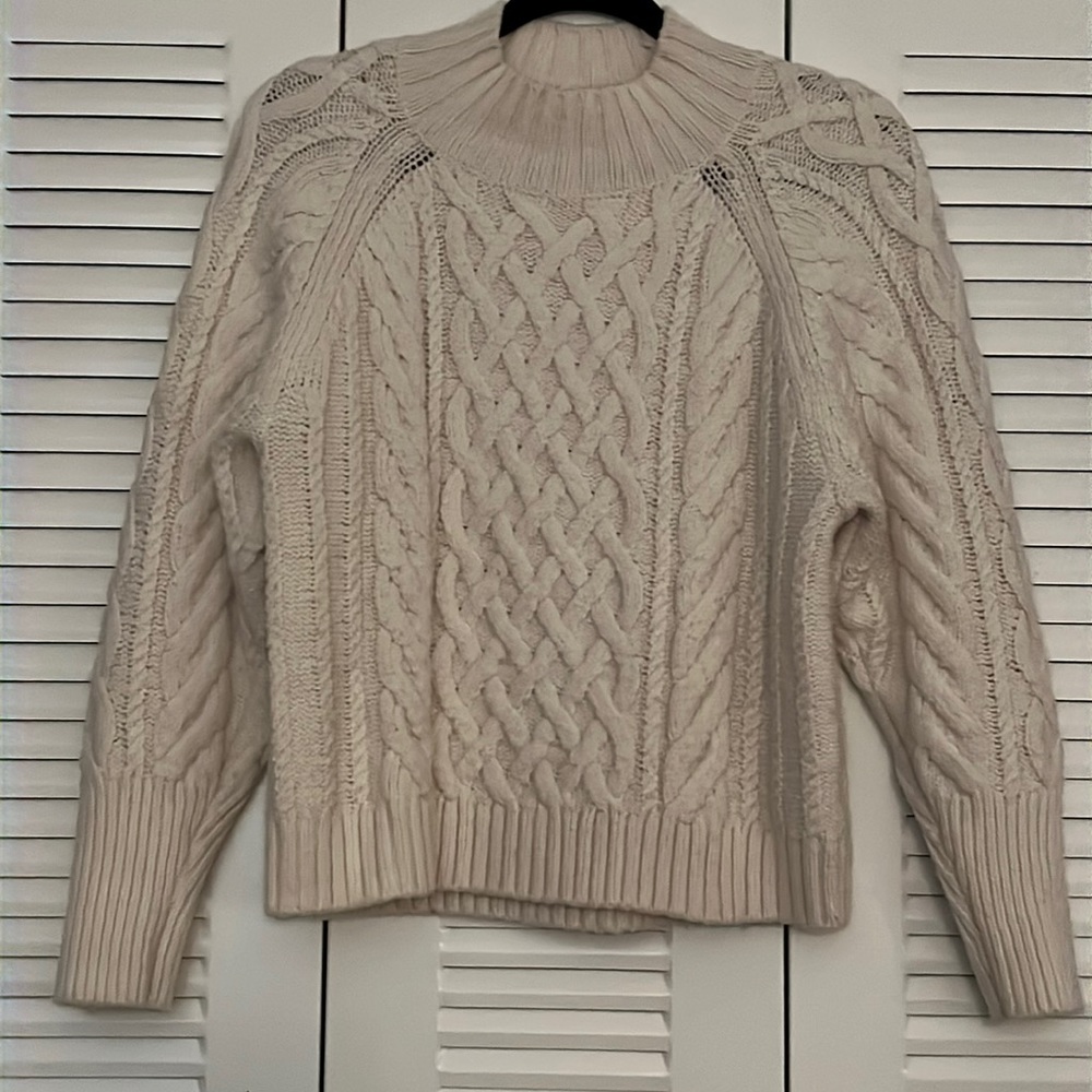 GAP Chunky Knit Sweater